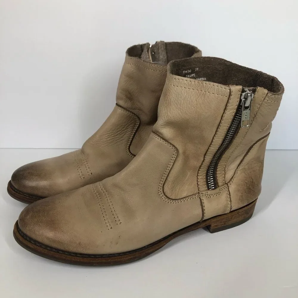 Blackstone Chelsea Side Zip Booties Taupe Western Inspired Ankle Boots 39 US 9